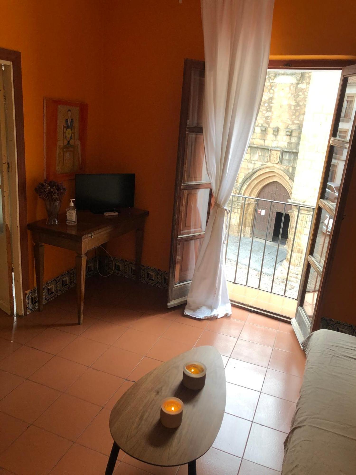 Apartamentos De La Parte Antigua De Caceres Room photo