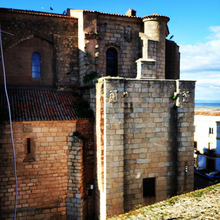 Apartamentos De La Parte Antigua De Caceres Exterior photo