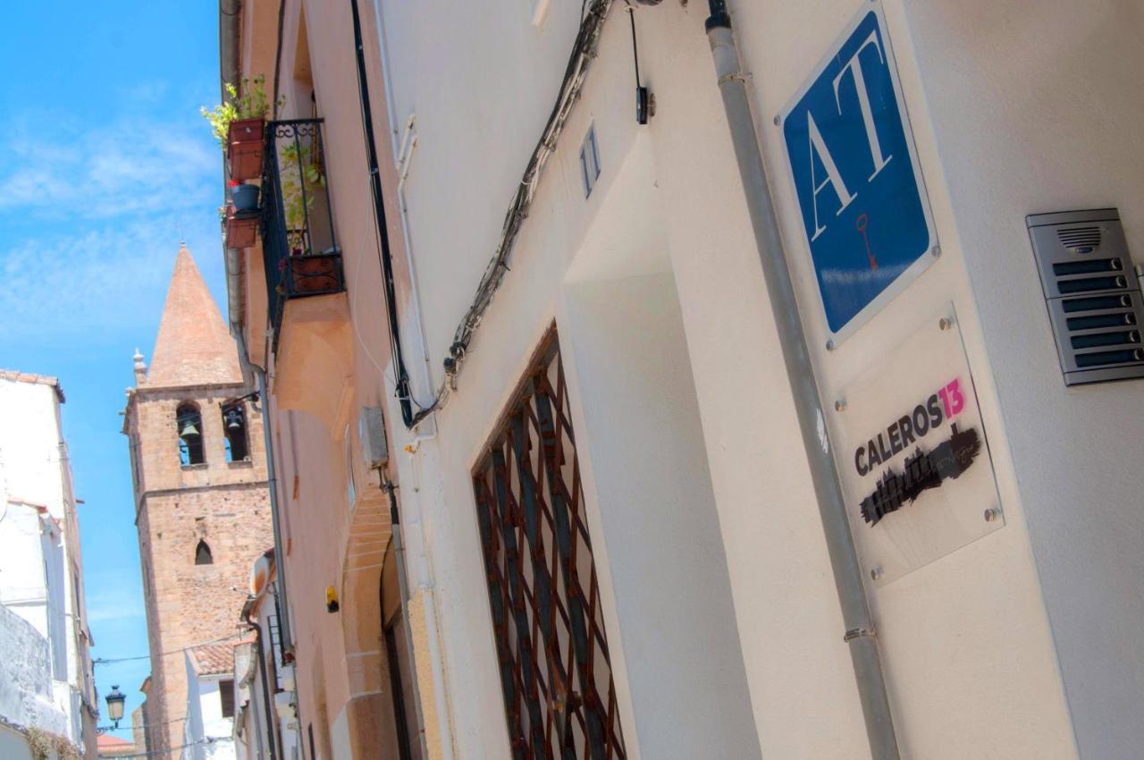 Apartamentos De La Parte Antigua De Caceres Exterior photo